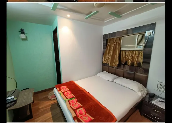 Hotel Broadway Colaba Bombay