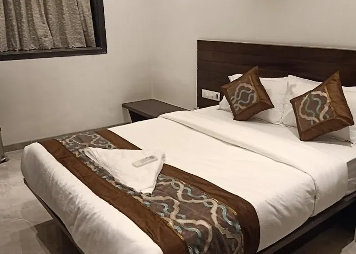 Boetiek Hotel Flora Suites - Fort Mumbai 